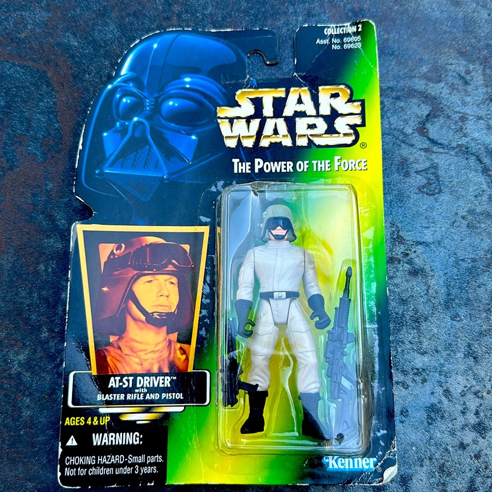 Vintage 1996 Star Wars The Power of the Force AT-ST Driver action figure